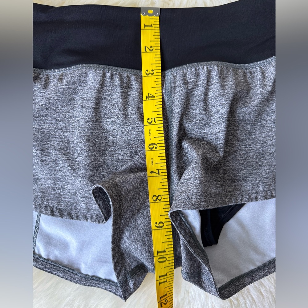 Lululemon Speed Up Short Heather Lux Multi Black / Black Size 6 - Picture 15 of 16